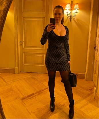 Молодая, стройная, сексуальная красотка ждет встречи с состоятельным джентльменом. Готова доставить незабываемое удовольствие. Фото настоящие, без обмана! 1821, 36 лет